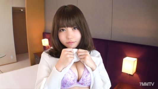 SIRO-4405 【第一槍】【蓬鬆天生乳】【盒裝少女待遇】20歲就讀女子學院的天真少女。在嚴格的家庭中長大的她用濕潤的眼睛尖叫著.. 業餘申請人，第一次AV拍攝202