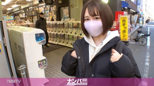 200GANA-2676 マジ軟派、初撮。 1781 アイドル好きなオタ活女子を秋葉原でナンパ！最初はコチラの要求を躱すへらへらと躱すも、乳首をいじられたあたりから一気にエンジンかかってエロモード！笑顔でSEXを楽しむムッツリすけべ娘のムッチリBODYがエロい！