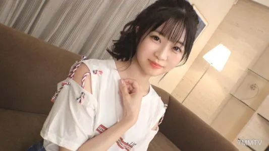 SIRO-4974 【絕品風采】【NTR慾望】健身教練的美體！接吻後立即開機！一個可愛的小動物女孩，想要與不道德感發生性關係。