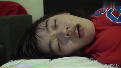 160 명의 위안 팬, MJ God, Three -Person Group Cool Play Red T Beauty 폭발 및 세련된 목욕 피, 전투 피