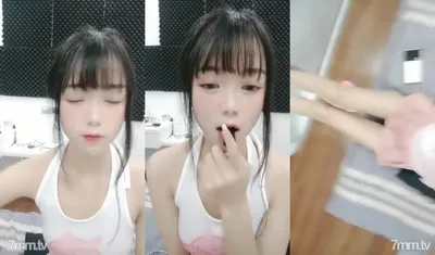 かわいいロリータ[エレクトリカル・ニャー]ネチズンのチャットやトークにからかわれて、崩壊するまで大きな黒い雄牛のオーガズムを伴う5時間のショー、私はそれを我慢できません！