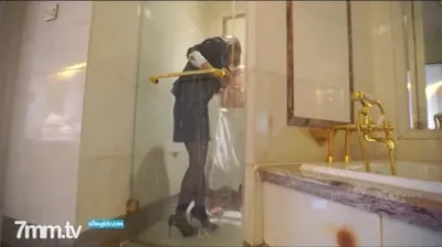 Guoge Closes The Mountain And No Longer Shoots Large-scale Videos, And Finally Takes A Selfie With The Young Model Xiaohui Of The Showman &quotFive-star Hotel Attendant" Platinum Cracked Version Flows Out