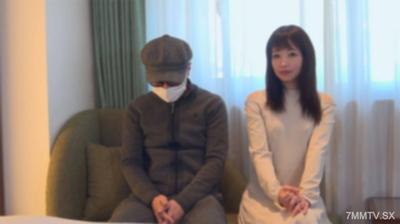 fc2-ppv 4664959 夫婦で出演!どうしても奥さんがハメられてるとこ見たいと言うことで。旦那の前で、イキまくりながら、「なかに出してぇ♡」っておねだりしちゃう奥さん。{