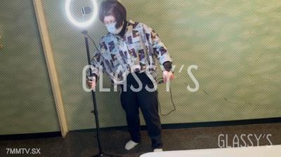 fc2-ppv 4685127 #19 Creampie & Ejaculation In Mouth To An Inexperienced Staff│GLASSY'S