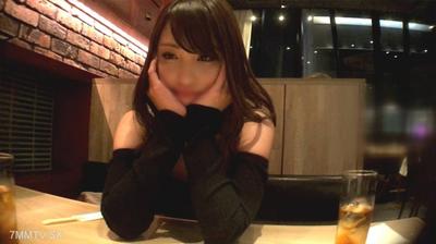 fc2-ppv 4746392 她是如此自大,但是她真可愛!Saki(20)是俱樂部找到的最好的gal。給了他一個零食後,他插入了他的陰莖。粘汁果汁貓超級舒適!