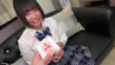 fc2-ppv 3117128 在快餐店接她的笑容可愛的大二二年級學生。美巨乳配上年輕臉蛋和豐滿身材穿制服也太淫蕩了。如果你說“把它放進去......”,你別無選擇,只能射在裡面。 {
