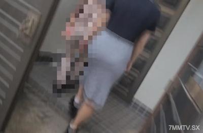 fc2-ppv 3696067 実家訪問【個人】返済避難中の下町妻 認知症で心配するお婆ちゃんの前で見せつけ、喘ぎ声を押しころせずに漏れてしまって、、、 {