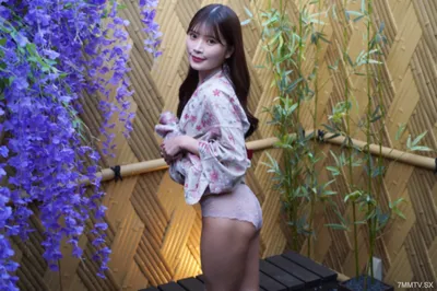 fc2-ppv 4221749 【無修正】青さが残るパイパン口/リ美女と露天風呂セックス!!美脚を大胆に開脚!馬乗り騎乗位でだいちゅきなおじさんチンポを食い尽くす。 {